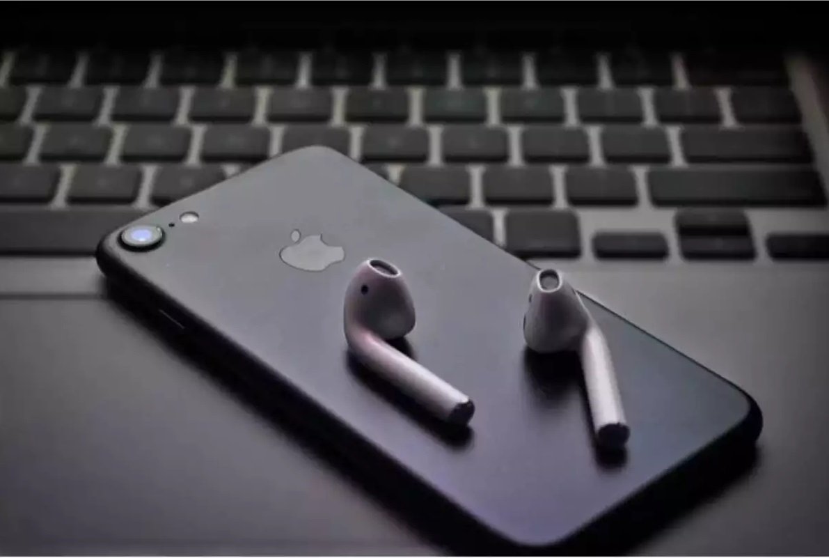 How to Connect Airpods to Mac